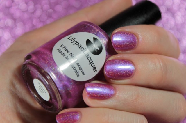 Lilypad Lacquer Blooming violets Linry's Review
